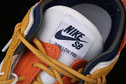 SB DUNK LOW YELLOW/ORANGE/WHITE-NAVY BLUE 304292-110  - 4