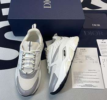 Dior B22 White Silver 055