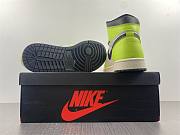 Air Jordan 1 Retro High OG 555088-702 - 4