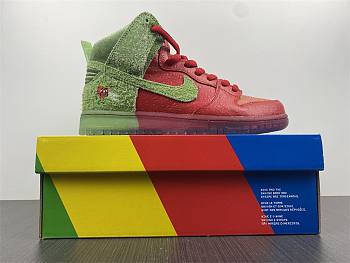 Dunk SB Nike SB Dunk High “Strawberry Cough CW7093-600