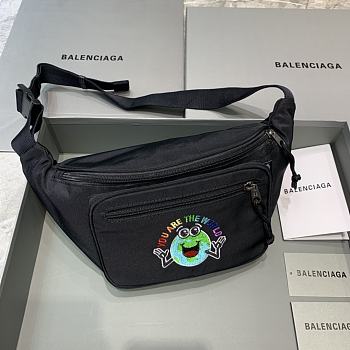 BALENCIAG Paris Home Canvas Chest Bag Waist Bag Simple and Lightweight  680580