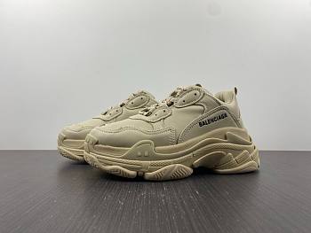 BALENCIAGA Men's TRIPLE S Series Dad Shoes Casual Sneakers W2FW1 4561