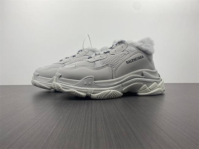 Balenciaga Triple S 00121 - 1