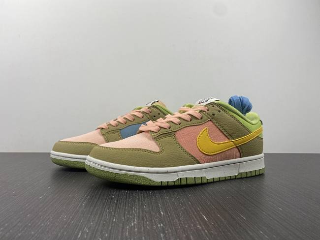 Nike Dunk Low Yellow White. Green Yellow Orange True Standard 6 Item No. DV1681-10 - 1
