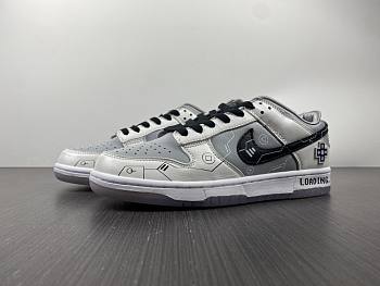 SB Dunk Low low-top gray and black video game color three-dimensional button shoes DD1768-400