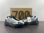 Adidas YEEZY Coconut Light Jade Black GZ0711 - 2