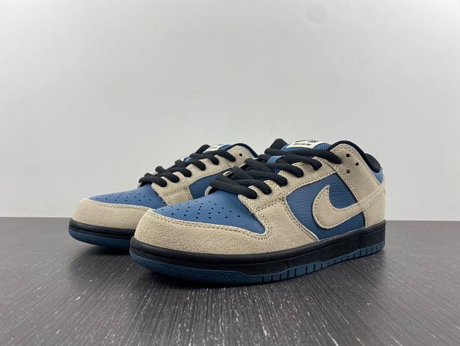 Nike (NIKE) SB Dunk Original Version H1 Item No. BQ6817-200  - 1