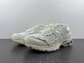 New Balance NB Men's Shoes 2002R Cloud Gray, Sea Salt White Phantom Black Item No. M2002RDC