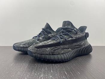 Yeezy 350 Black 001