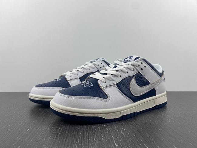 Nike SB Dunk Low NYC San Francisco Joint Model SB White Dark Blue HUF Color Item No. FD8775-100  - 1