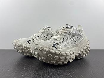 Balenciaga tires white black shoe world tank 001