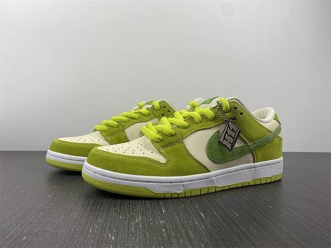 Nike SB Dunk Low Pro 'Sour Apple' DM0807-300 - 1