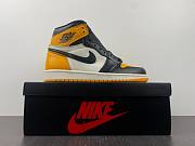 Air Jordan 1 Retro High OG Taxi 555088-711 - 3