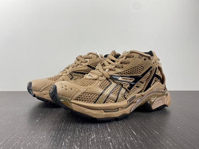 BALENCIAGA -Runner 007 - 1