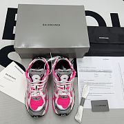 Balenciaga Runner Sneaker in neon pink 677402W3RBN9155 - 4