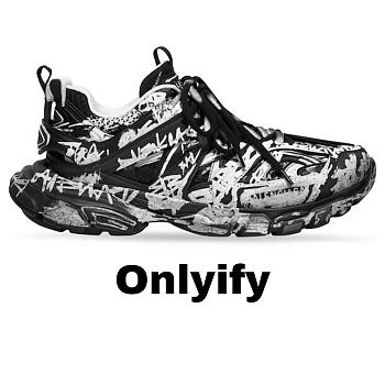  Balenciaga Track Graffiti Black White  542023W3RRA1090