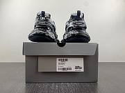  Balenciaga Track Graffiti Black White  542023W3RRA1090 - 3