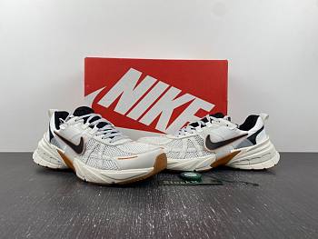 Nike v2K Runtekk FD0736-101