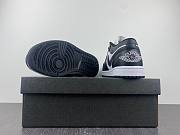 Air Jordan 1 Low “Panda” DC0774-101 - 4