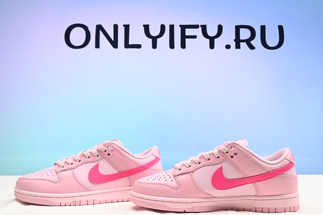 Dunk Low “Triple Pink” DH9756-600  - 1