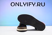 Air Jordan 1 Retro Low OG SP Travis Scott - CQ4277-001 - 4