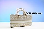 Dior Medium Lady D-Lite Bag White Cannage Embroidery - 2