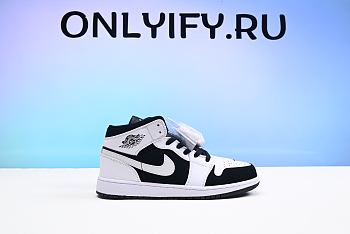 Air Jordan 1 Mid White Black 554724-113