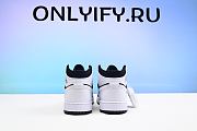 Air Jordan 1 Mid White Black 554724-113 - 5