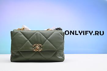 Chanel 19 Flap Bag Quilted Lambskin Medium 