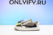 Travis Scott x Air Jordan 1 Low Golf FZ3124-200 (10/2023) - 4