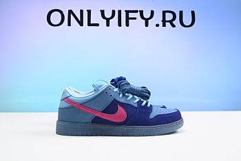 Nike SB Dunk Low Run The Jewels DO9404-400
