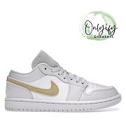  Air Jordan 1 Low Barely Grape (Women's) DC0774-501 - 1