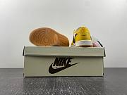 Air Jordan 1 Retro Low OG SP Travis Scott Canary DZ4137-700 - 4