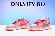 Nike SB Dunk Low StrangeLove Skateboards - 2