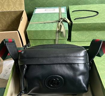 Gucci Double-G Leather Shoulder Bag Men Size 23.5 x 15.5 x 8 cm