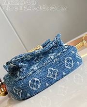 Louis Vuitton LV Fairfax Pochette Size 14 x 18 x 2.7 cm - 4