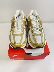 Nike Zoom Vomero 5Metallic Gold (Women) HF7723-001 - 6