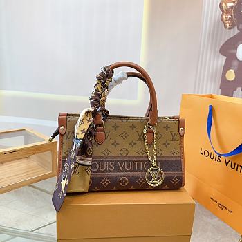 LV On the go New version bag 29cm x 10cm x 16cm