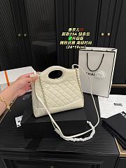 Chanel 31 Nano Whits Bag 24cm x 19cm - 2