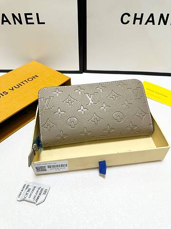 LV Zippy Wallet Turtledove Monogram Empreinte Beige 19cm x 10cm