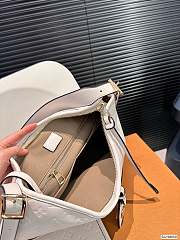 Louis Vuitton CarryAll PM Bag 'Crème Beige' M46293 30cm x 25cm - 2