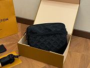 Louis Vuitton Duo Messenger ‘Black’ Bag M69827 25cm x 18.5cm x 7cm - 4