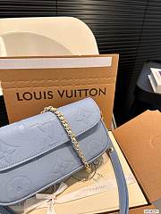 Louis Vuitton Wallet On Chain blue bag P165 22cm x 11cm - 5