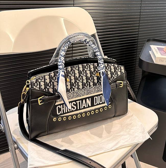 Dior handbag 32cm x 21cm - 1