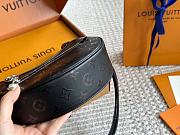 Louis Vuitton Loop Black bag M11267 24cm ×22cm - 6