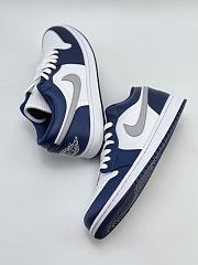 Air Jordan 1 Low Wolf Grey Midnight Navy 553558-141 - 2