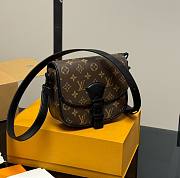 Louis Vuitton Montsouris Messenger PM M47060 20cm x 16cm  - 1