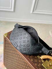 LOUIS VUITTON Discovery Bumbag PM 44 x 15 x 9 cm - 5