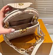 Louis vuitton  Capucines bag 20cm x 13cm - 5
