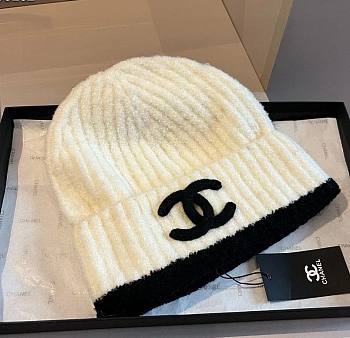 Chanel beanie 01